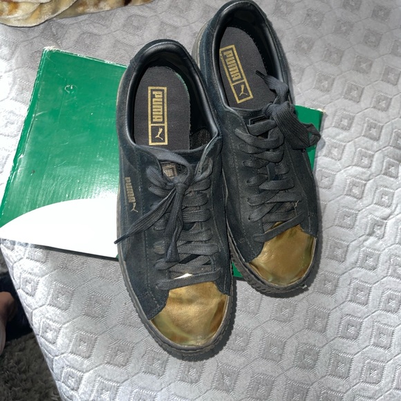 Suede Puma Platforms - Picture 4 of 5